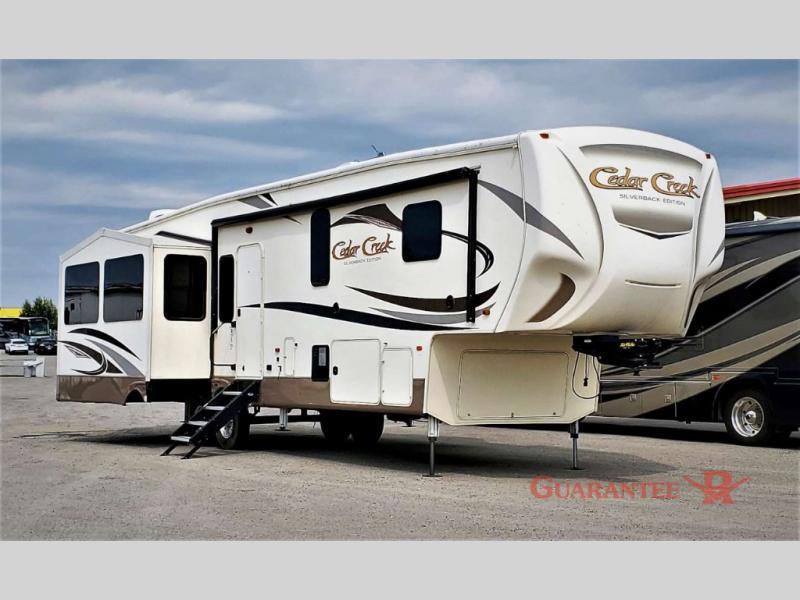 Used 2017 Forest River RV Cedar Creek Silverback 37MBH display photo