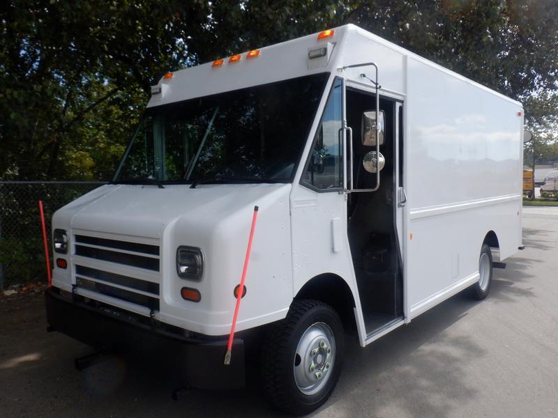 2003 Freightliner MT45 Chassis Cargo Step Van Diesel display photo