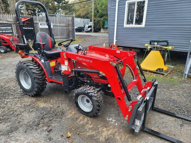 2022 Mahindra Max Series MAX 26XLT HST image 2