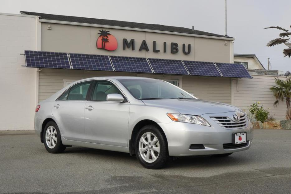 2007 Toyota Camry 4dr Sdn I4 Auto LE display photo