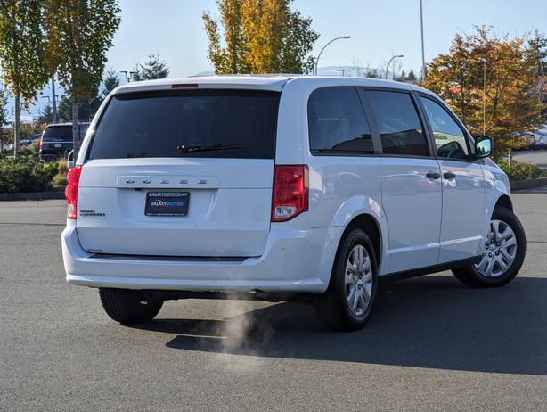 2019 Dodge Grand Caravan CVP - 7 Passenger, Backup Cam, No Accidents image 5