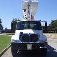 2006 International 4300 DT466 Bucket Truck Air Brakes Dually Diesel thumbnail image 3