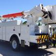 2006 International 4300 DT466 Bucket Truck Air Brakes Dually Diesel thumbnail image 7
