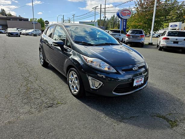 2011 Ford Fiesta SES image 1