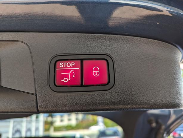 2021 Mercedes-Benz GLA 4MATIC - No Accidents, NAV, Sunroof, Heated Seats image 8