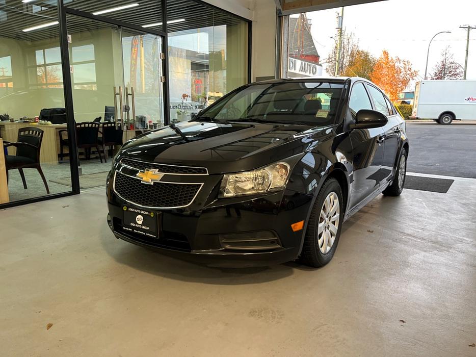 2011 Chevrolet Cruze LT, 1 Owner, Local Island, LOW KM! display photo