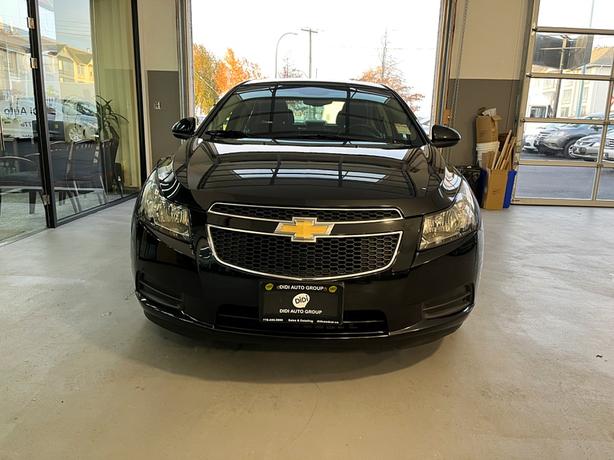 2011 Chevrolet Cruze LT, 1 Owner, Local Island, LOW KM! image 2