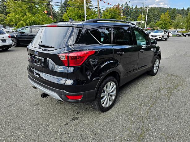 2019 Ford Escape SEL image 4