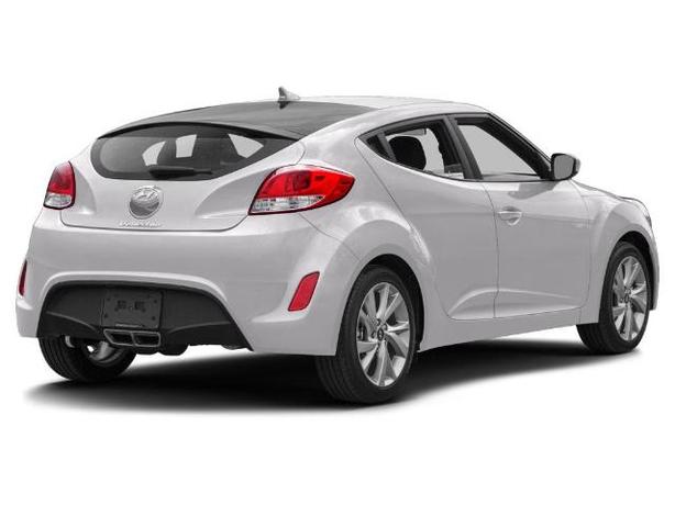 2017 Hyundai Veloster Tech (DCT) 3dr Hatchback image 3