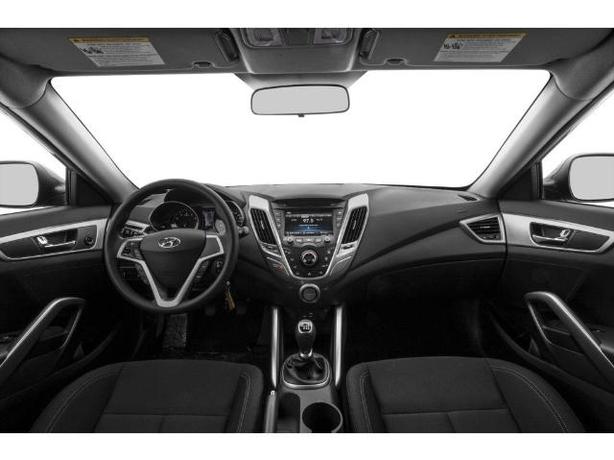 2017 Hyundai Veloster Tech (DCT) 3dr Hatchback image 5
