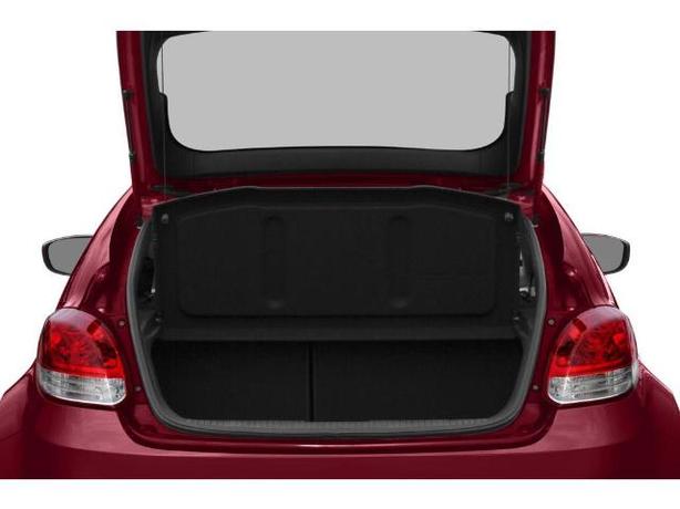 2017 Hyundai Veloster Tech (DCT) 3dr Hatchback image 8