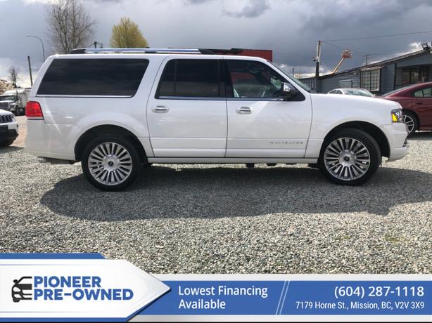 2017 Lincoln Navigator Select Navigation, Sunroof, Leather Seats, Cooled Seats,  image 4