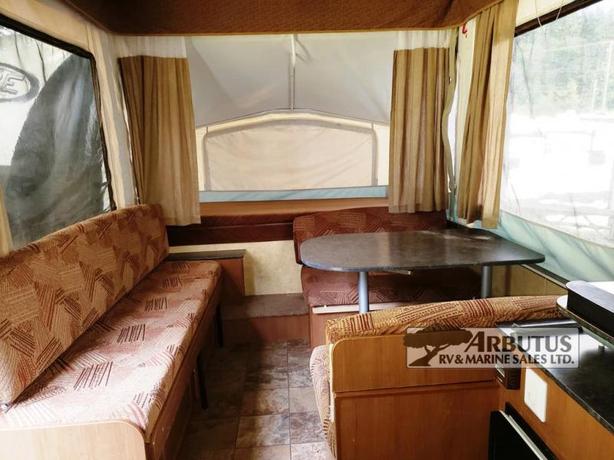 Used 2012 Starcraft Comet 1020 image 6