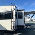 Used 2022 Keystone RV Montana 3121RL thumbnail image 4