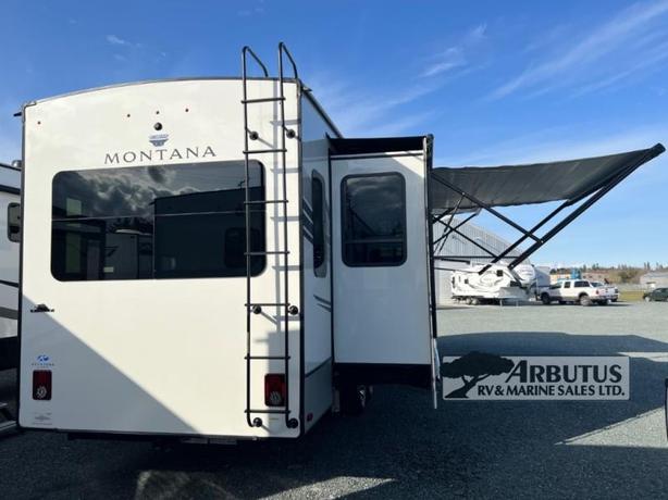 Used 2022 Keystone RV Montana 3121RL image 4