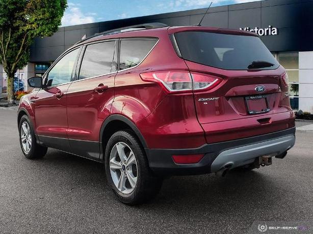 2015 Ford Escape SE 4dr 4x4 image 4