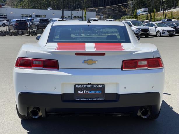 2015 Chevrolet Camaro 2LT image 4
