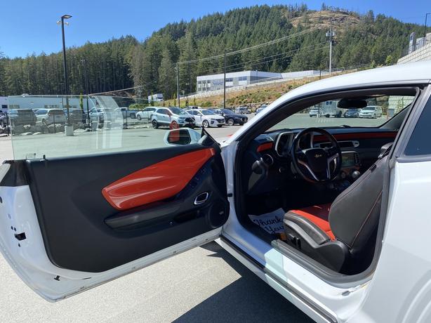 2015 Chevrolet Camaro 2LT image 6