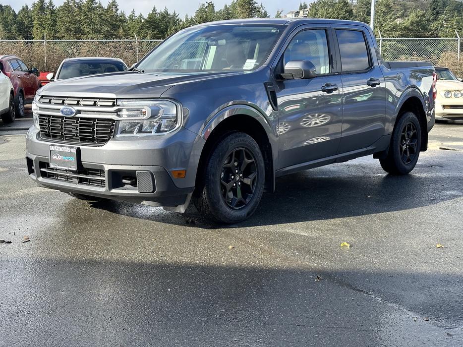 2022 Ford Maverick Lariat AWD-AppLink,Backup Cam,Keyless Entry display photo