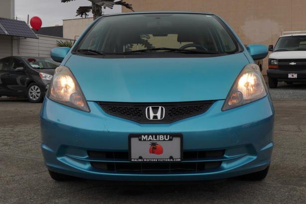 2014 Honda Fit Manual image 2