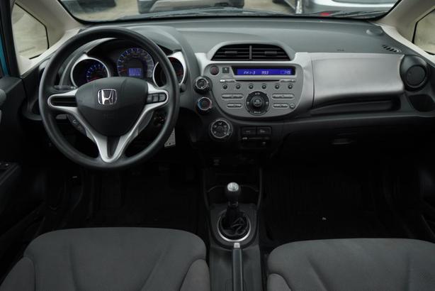 2014 Honda Fit Manual image 5