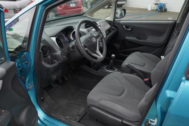 2014 Honda Fit Manual image 6