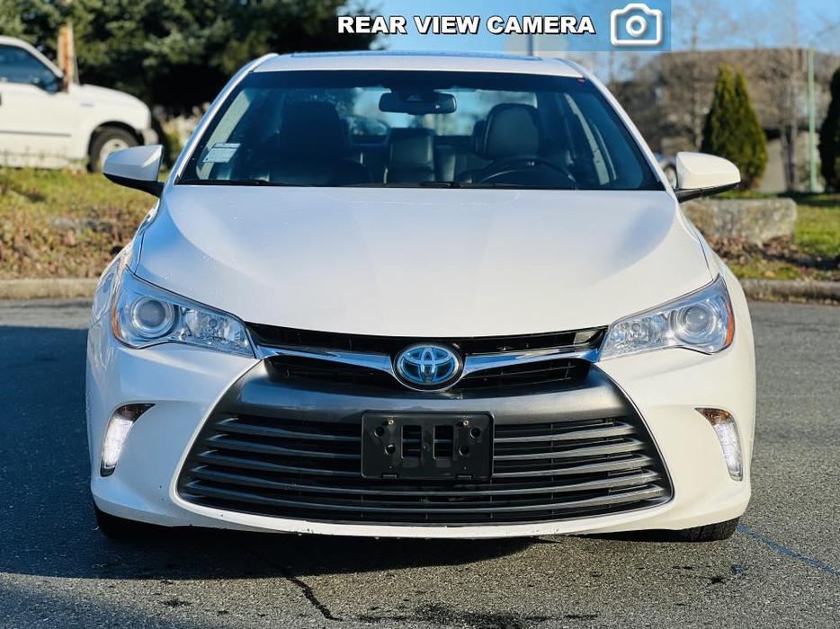 2017 Toyota Camry Hybrid XLE display photo