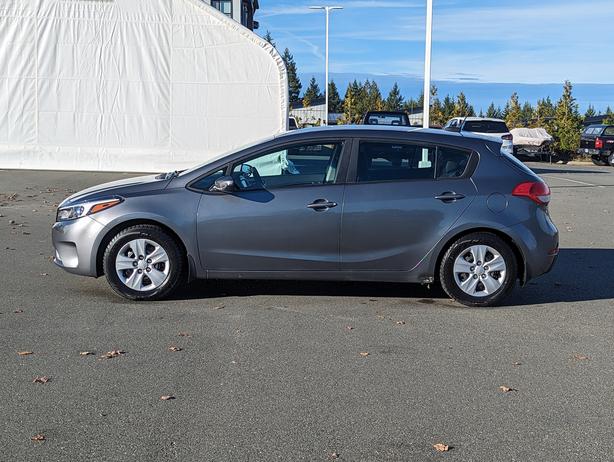 2017 Kia Forte Plus - No Accidents, Heated Seats image 8