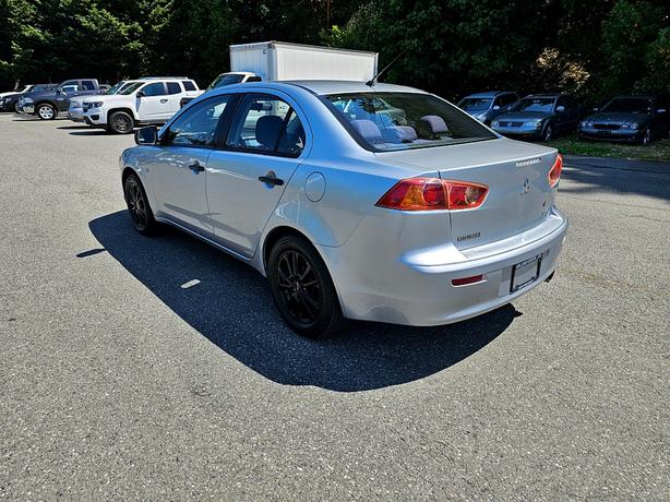 2009 Mitsubishi Lancer image 3