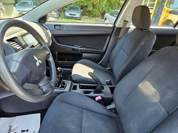 2009 Mitsubishi Lancer image 7