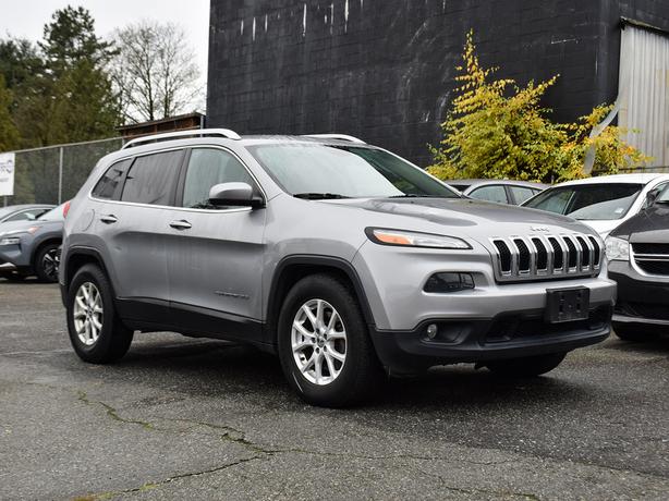 2016 Jeep Cherokee North - Backup Camera, Dual Climate Control image 6