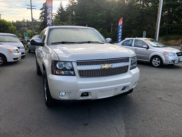 2011 Chevrolet Suburban LTZ 7 passenger image 2