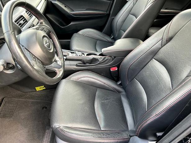 2015 Mazda Mazda3 s Grand Touring image 6