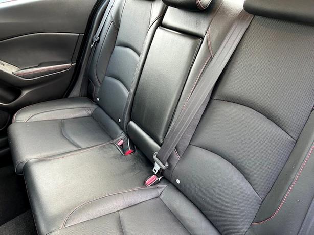 2015 Mazda Mazda3 s Grand Touring image 7