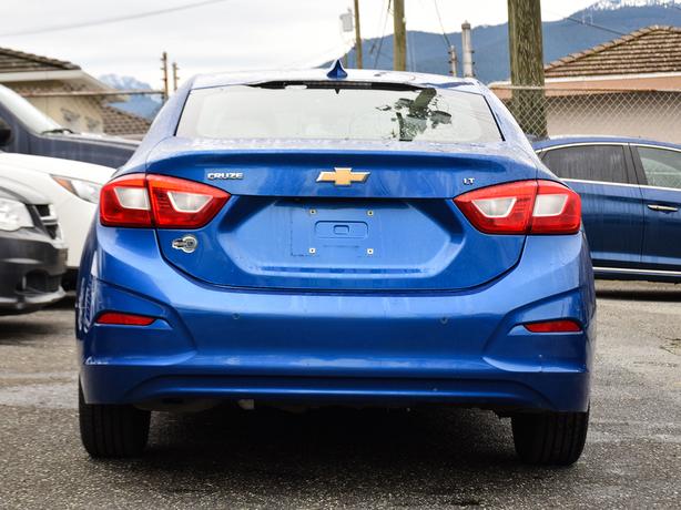 2017 Chevrolet Cruze LT - Backup Camera, Heated Seats, Sunroof image 4