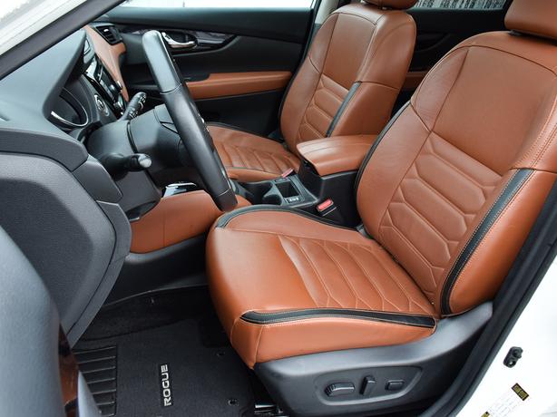 2018 Nissan Rogue SL - Brown Leather Interior, 360 Cameras, Sunroof image 8