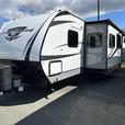 2017 Highland Ridge RV Ultra Lite UT3110BH thumbnail image 3