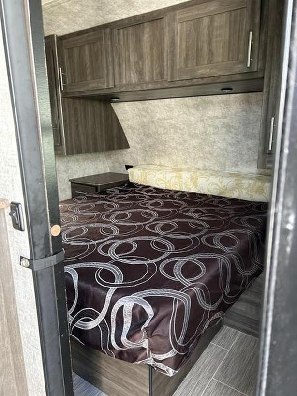 2017 Highland Ridge RV Ultra Lite UT3110BH image 4