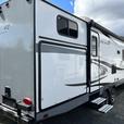 2017 Highland Ridge RV Ultra Lite UT3110BH thumbnail image 5