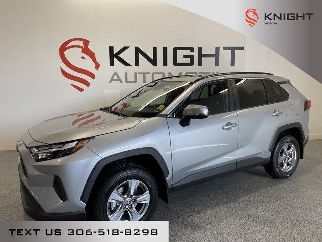 2023 Toyota RAV4 Hybrid XLE l Heated Seats l Like New l Local Trade l Moonroof display photo