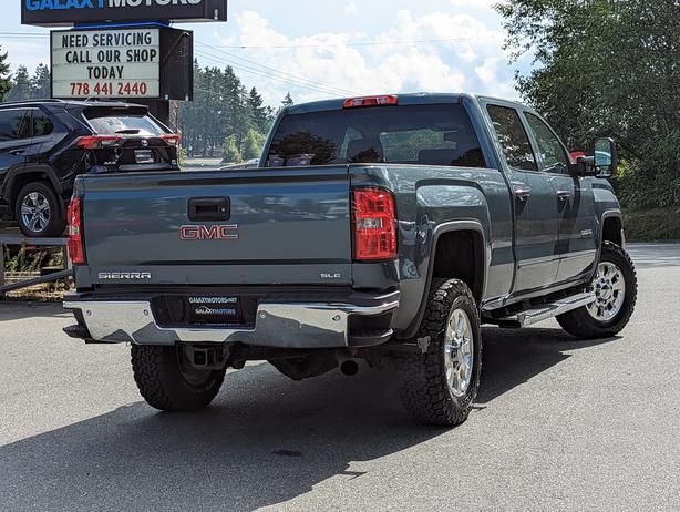 2015 GMC Sierra 3500HD SLE - 6.0L V8, 4x4, CrewCab, Standard Bed image 5