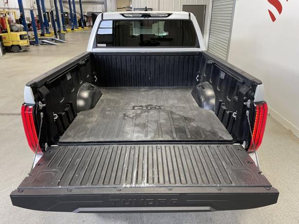 2022 Toyota Tundra Limited l Heated / Cooled Seats l Navigation l 4X4 l 4WD Crew image 5