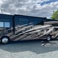 Used 2019 Thor Miramar 35.2 thumbnail image 2