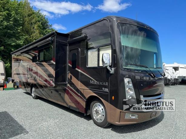 Used 2019 Thor Miramar 35.2 image 6