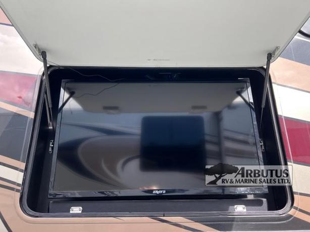 Used 2019 Thor Miramar 35.2 image 7