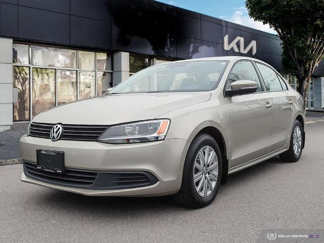 2014 Volkswagen Jetta 2.0L Comfortline (A6) 4dr Sedan display photo