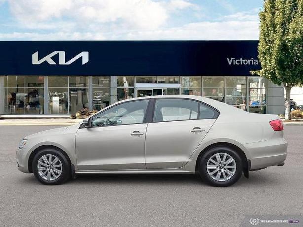 2014 Volkswagen Jetta 2.0L Comfortline (A6) 4dr Sedan image 3
