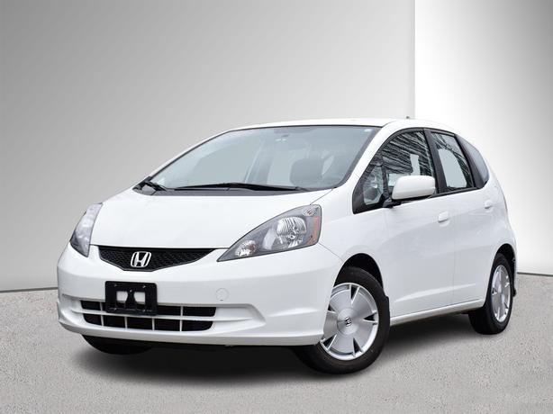 2011 Honda Fit Sport - No Accidents, One Owner, Air Conditioning image 1
