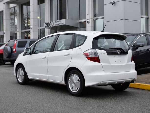 2011 Honda Fit Sport - No Accidents, One Owner, Air Conditioning image 3