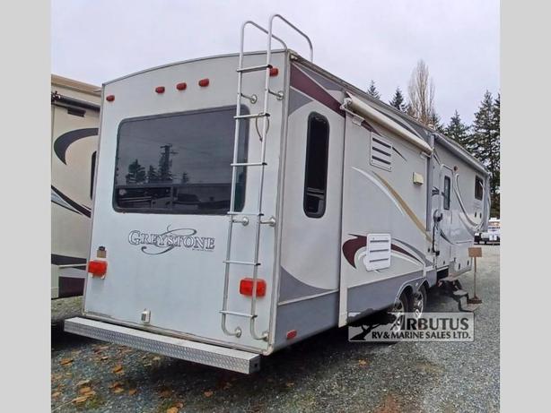 Used 2011 Heartland Greystone 29MK image 6